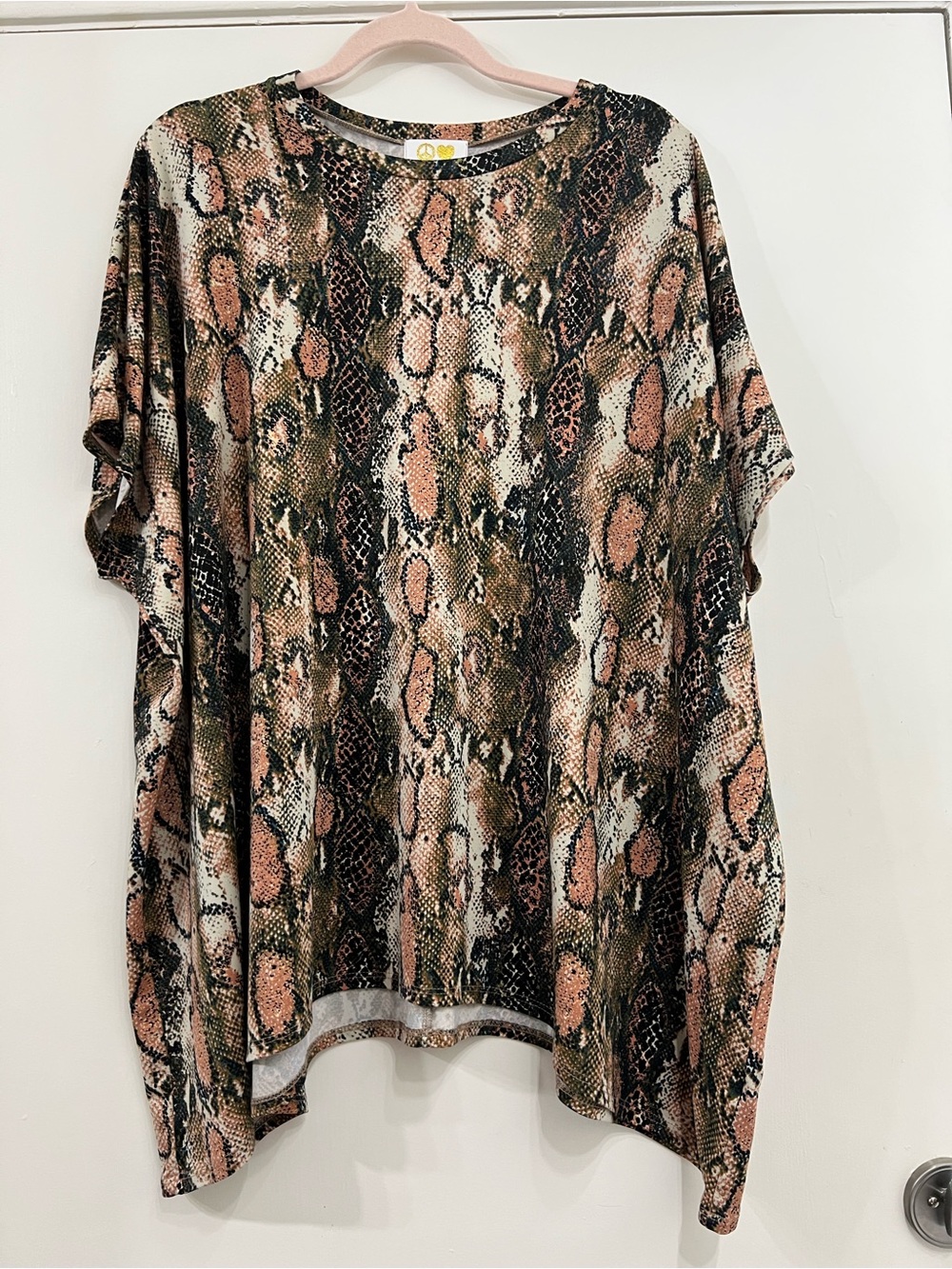 Peace Love Cake Snake Skin Animal Print Lounge Shirt Oversize Medium M Tunic